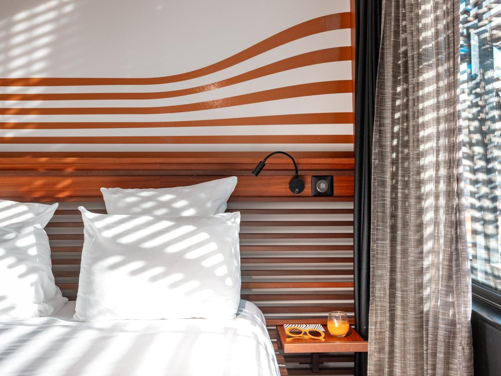 Hotel Off Paris Seine Экстерьер фото